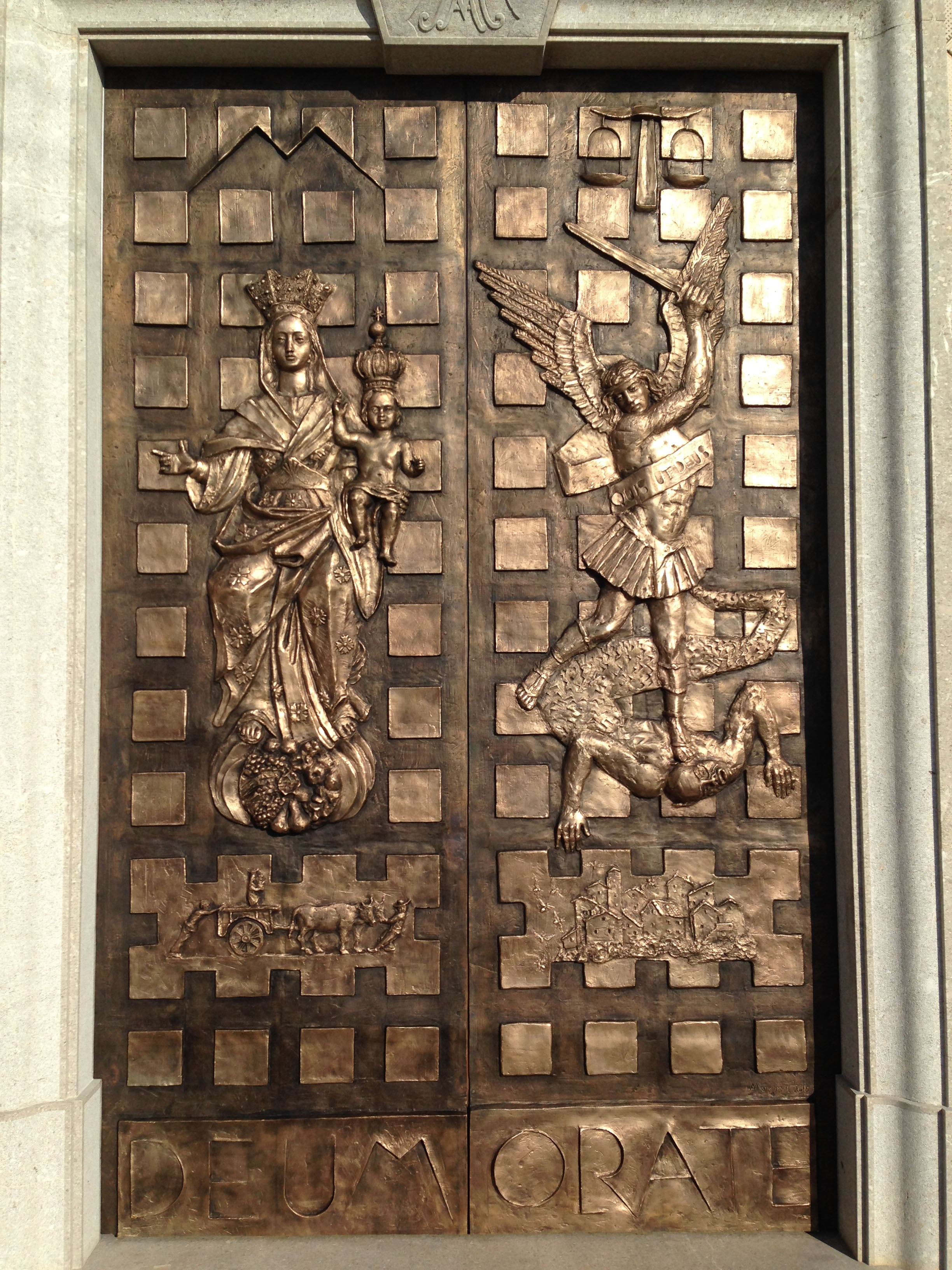 Portone bronzeo per la Chiesa di S. Maria dell'Abbondanza (Decorata - Benevento)